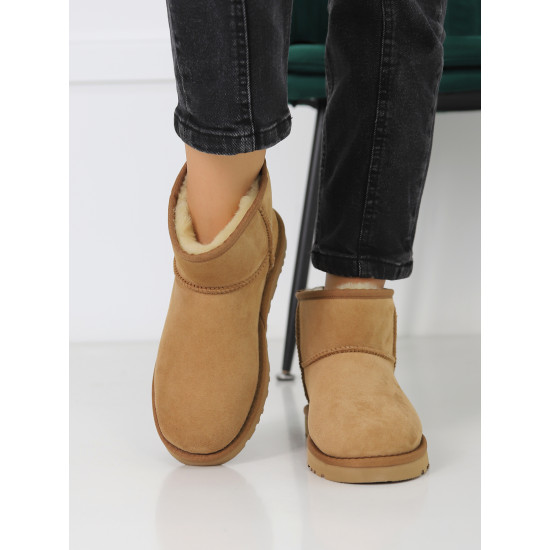 uggs mini boots 2